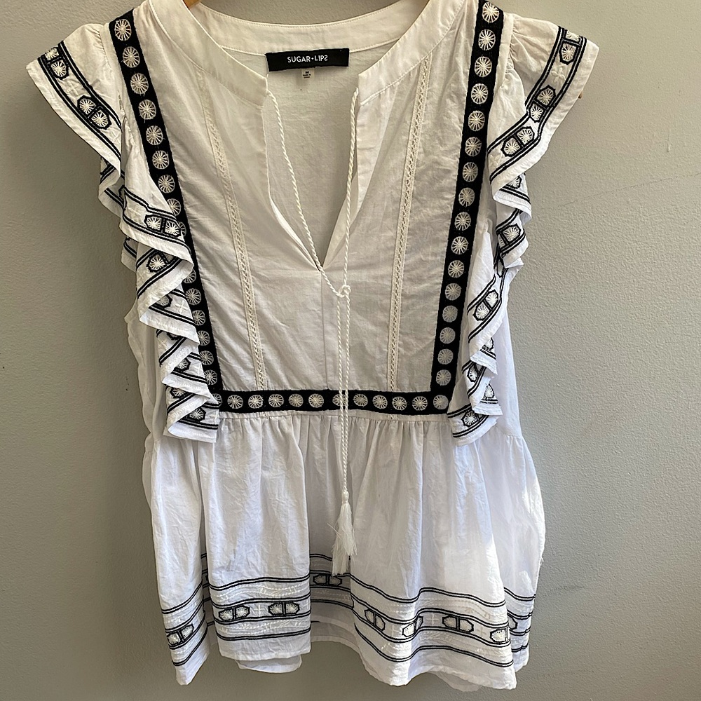 Sugarlips VICI white tunic w/ black embroidery